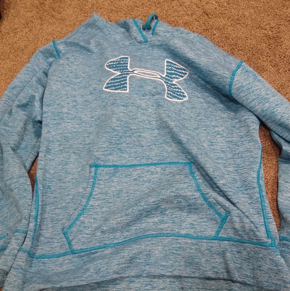 Under armour sweatshirt
